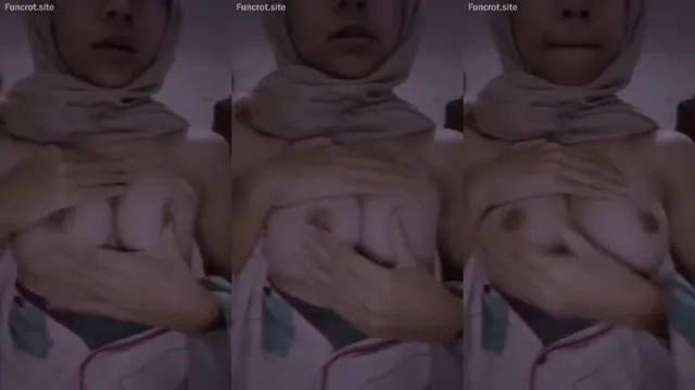 Abg Jilbab Remas Susu Mulus Mendesah
