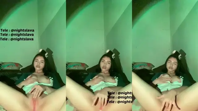 Talent Livia ABG Cantik Sange Colmek 2