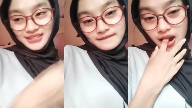 Ukhti Hijab Cantik Bikin Sange