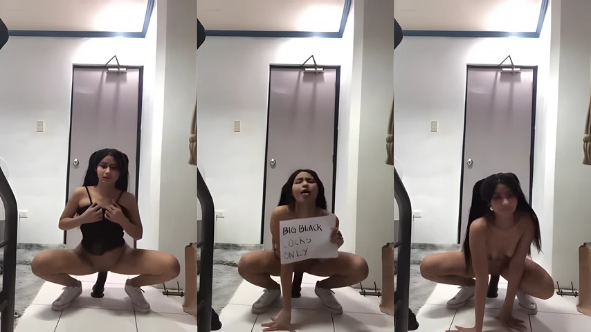 Bella Main Dildo Jumbo Di Kasur